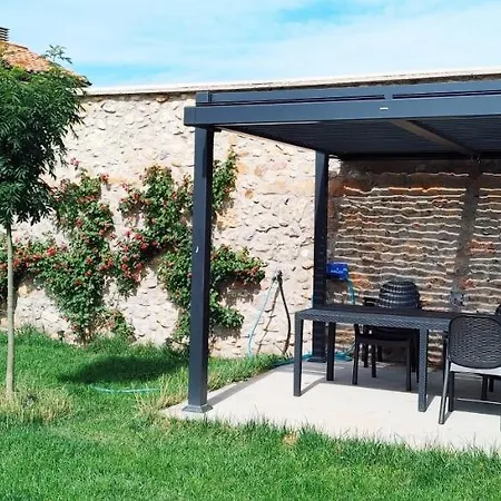 Casa Del Medio Nyaraló Fuentecantos