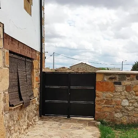 Casa Del Medio